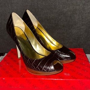 New in Box Guess Peep-toe Heels size 7.5 M